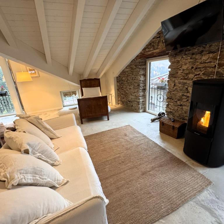 Antica Foresteria Karolingia - Suite Familiare Deluxe - 9