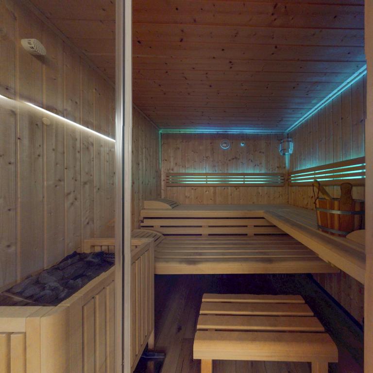 Chalet Wasserfall 52 mit Sauna - Vacation Home - 11