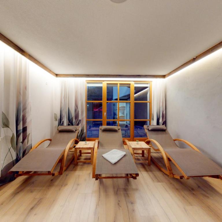 Chalet Wasserfall 52 mit Sauna - Vacation Home - 9
