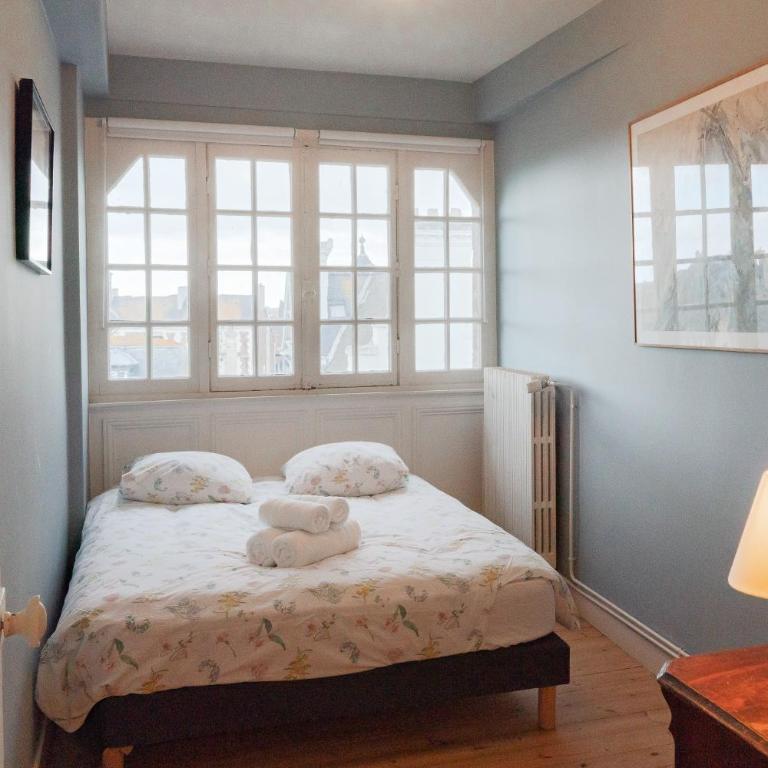 Le Cœur d'une Villa Malouine - Four-Bedroom Apartment - 6
