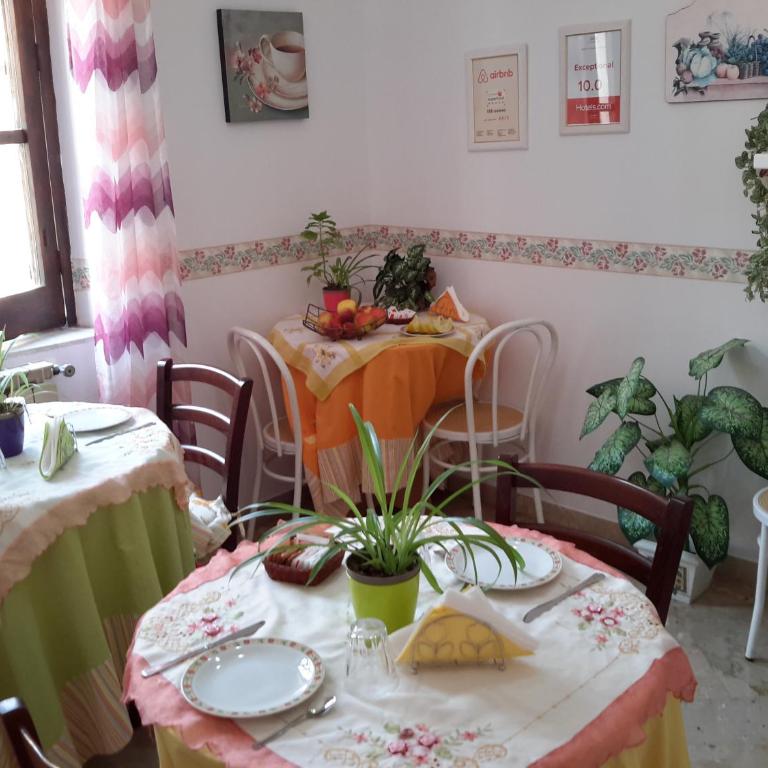 B&B Le 4 Stagioni - Camera Matrimoniale con Bagno in Comune - 15