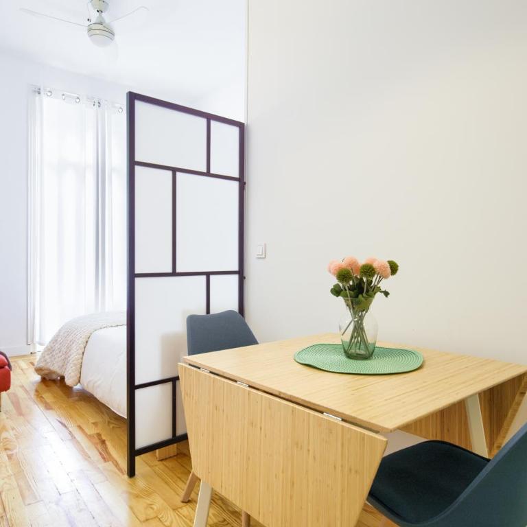 MEZZANINE ORANGE - One-Bedroom Apartment - 5