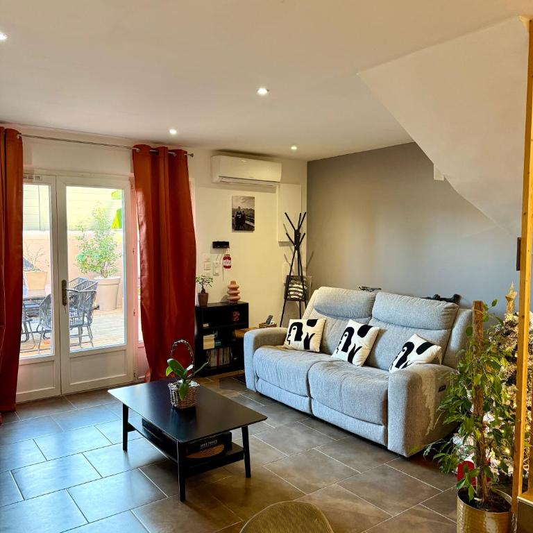 Duplex Magnifique Lumineux au calme sur la Côte d'Azur, Animaux acceptés - One-Bedroom Apartment - 1