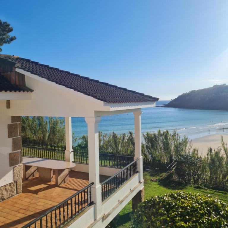 Chalet en Sanxenxo, en playa Canelas - Casa de 5 dormitorios - 40
