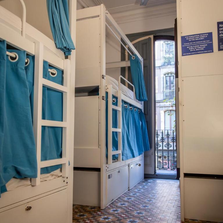 Soul Backpackers Barcelona - Bed in 10-Bed Mixed Dormitory Room - 15