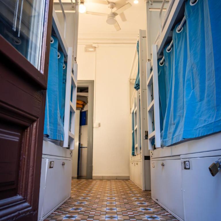 Soul Backpackers Barcelona - Bed in 10-Bed Mixed Dormitory Room - 14