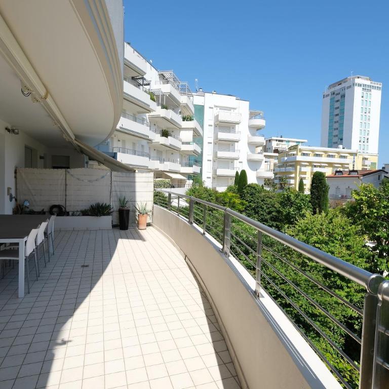 Stej Palace 3 camere Garage in centro 50m dalla spiaggia - Appartamento con 3 Camere da Letto - 15