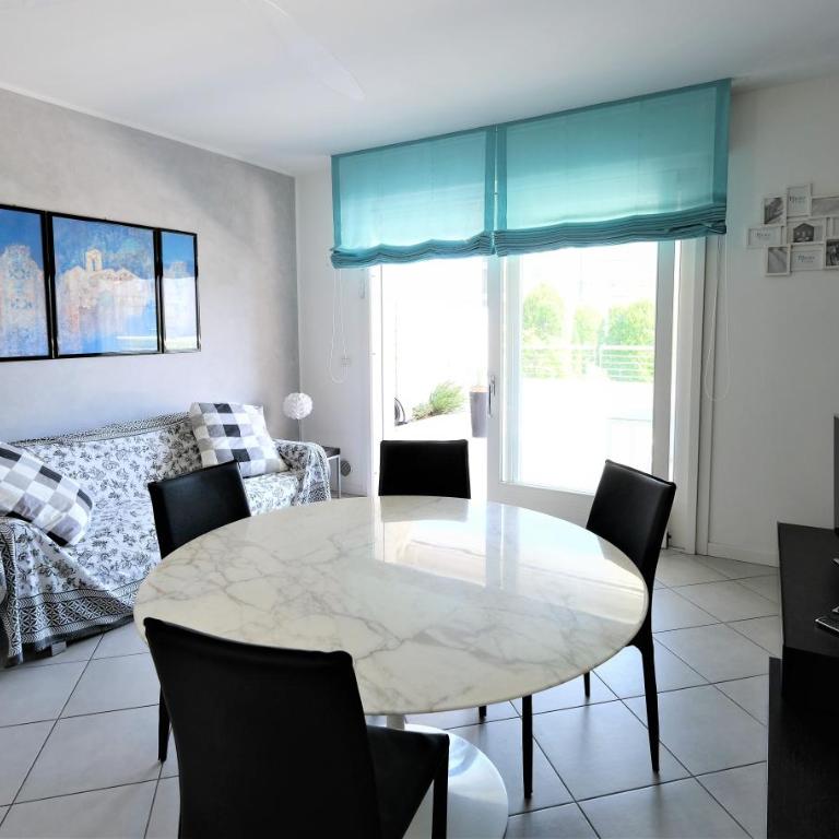 Stej Palace 3 camere Garage in centro 50m dalla spiaggia - Appartamento con 3 Camere da Letto - 25