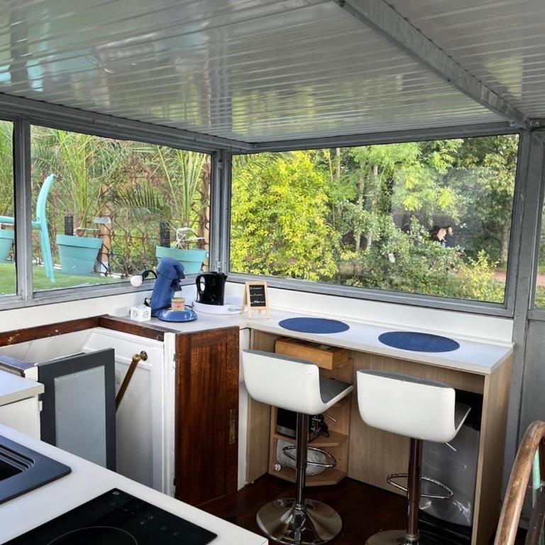 Péniche Helios - logement insolite indépendant - Casa Mobile - 1