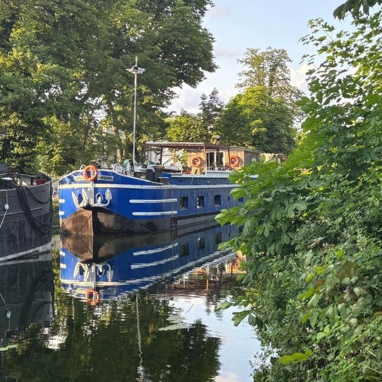 Péniche Helios - logement insolite indépendant - Casa Mobile - 2