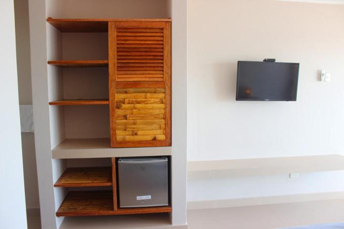 Hotel Punta del Mar - Habitación con cama extragrande y vistas al mar - 1