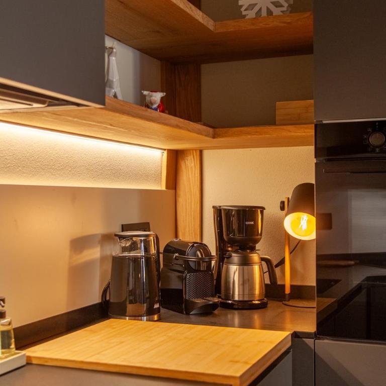 Maison Mont Blanc, brand new apartment ideal for 4, private parking, walking from center - Appartamento con 2 Camere da Letto - 5