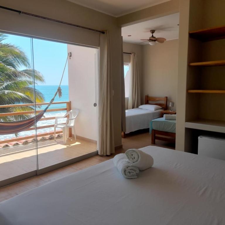 Hotel Punta del Mar - Habitación Cuádruple Clásica - 8