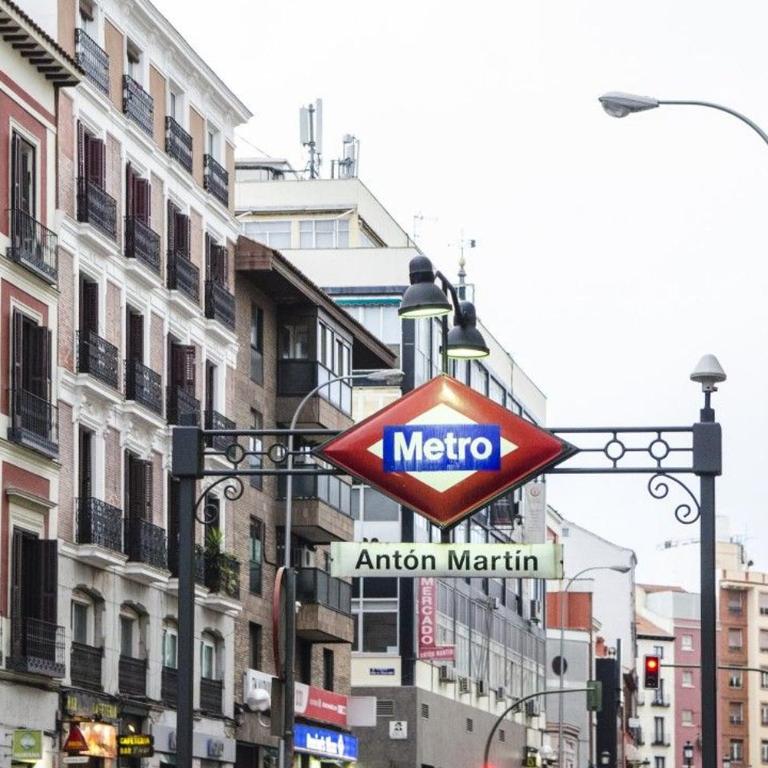 Bright Spacious 2BD 2BTH - Las Letras - Apartment - 43