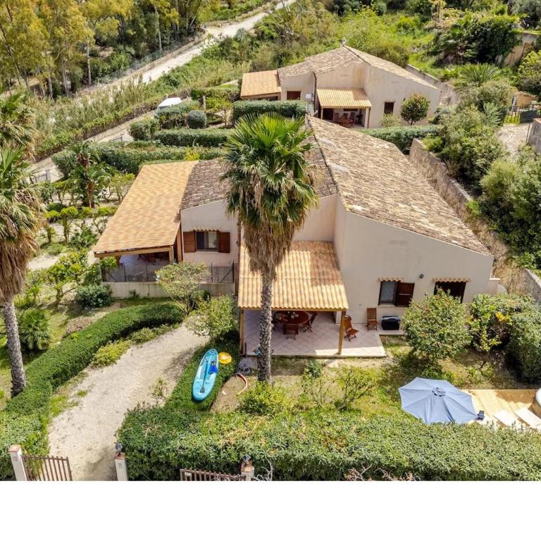 Villa Bianca by Sicily Travelling Villas - Villa - Beach Front - 3