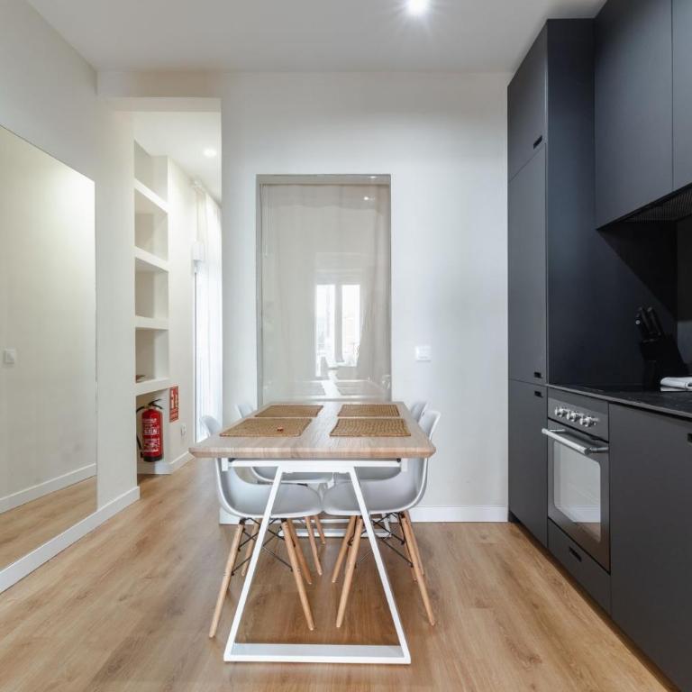 Centric- 2Bd 1Bth furnished - Chueca - One-Bedroom Apartment - 13