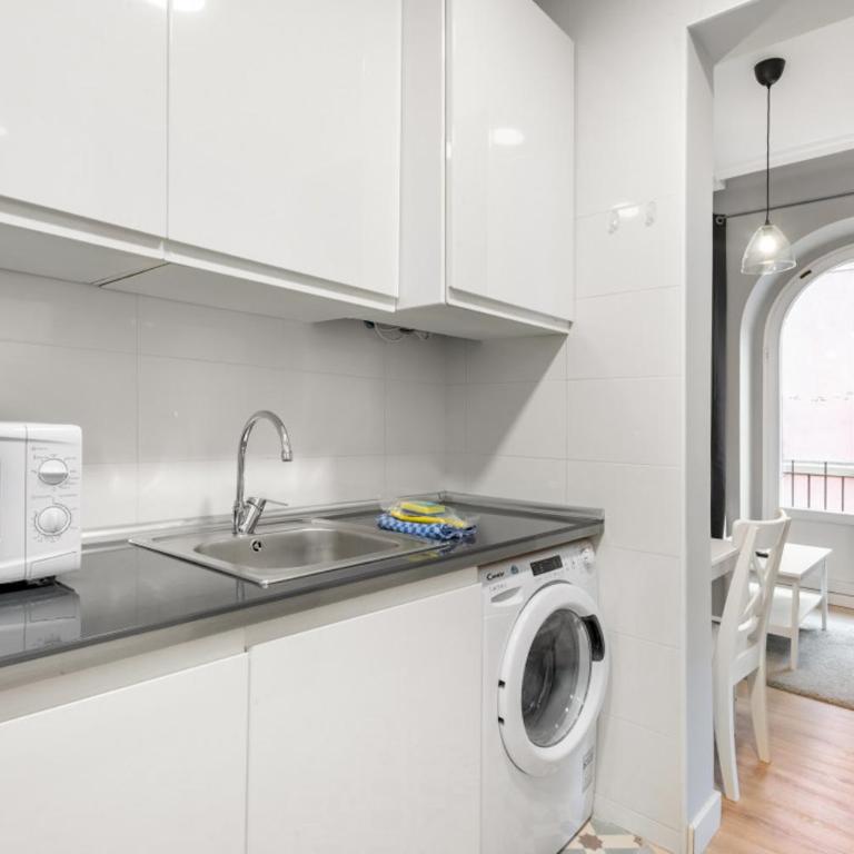 Refurbished Bright-2Bedrooms 1bathroom-Lavapies - Apartment - 8