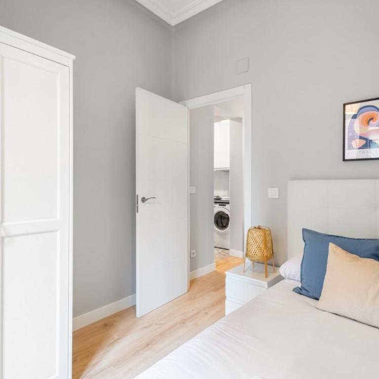 Refurbished Bright-2Bedrooms 1bathroom-Lavapies - Apartment - 10