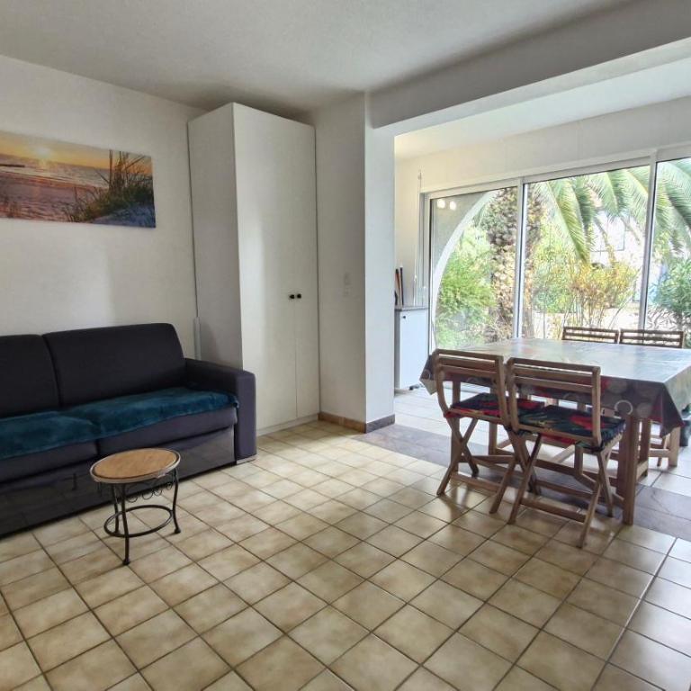 L HACIENDA - appartement 4 à 5 personnes proche plage et port - Parking - Studio - 10