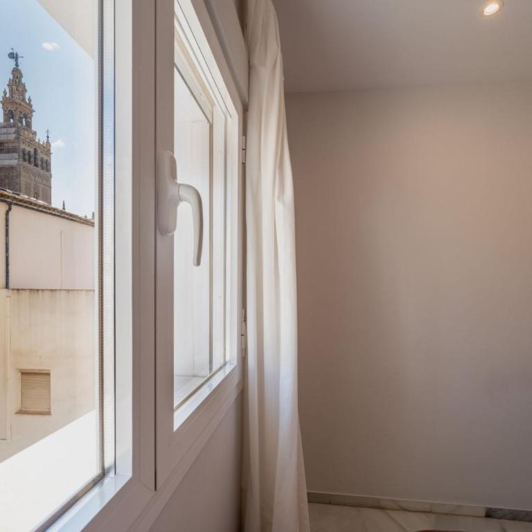 Wide bright- 2Bd 2Bth- Cathedral - Apartamento - 9