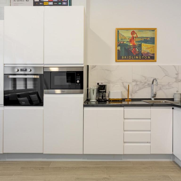 Modern studio - Av. de América - Studio Apartment - 8