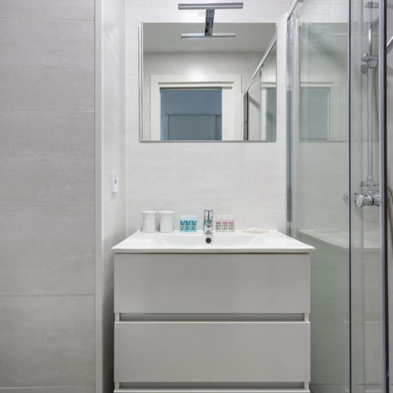 Modern studio - Av. de América - Studio Apartment - 14