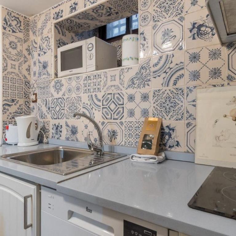 Bright and Cozy - 2 Bedrooms 1.5 Baths - La Latina - Two-Bedroom Apartment - 12