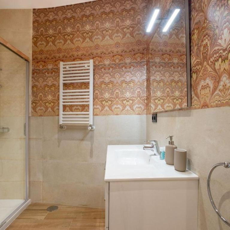 Chic Bright renovated 2BD2BTH apt - CHAMBERI - Apartamento de 2 dormitorios - 22