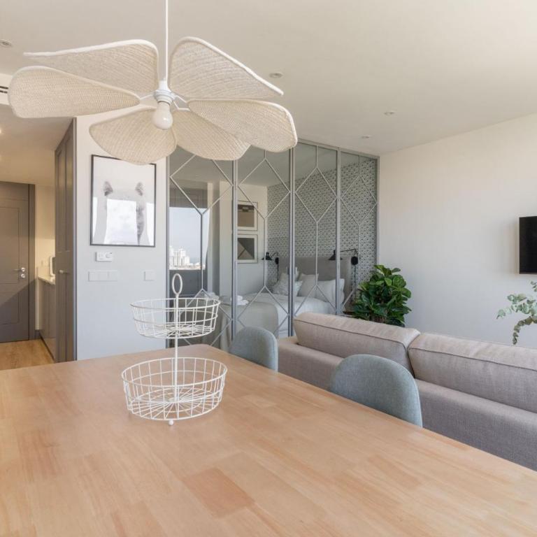 Modern and Bright-2Bedrooms 1Bathroom-Colón - Two-Bedroom Apartment - 4