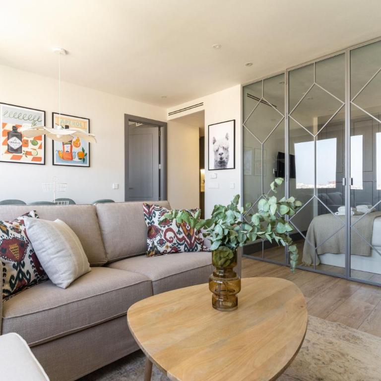 Modern and Bright-2Bedrooms 1Bathroom-Colón - Two-Bedroom Apartment - 5