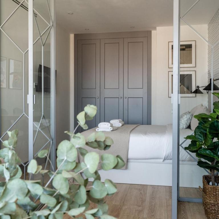 Modern and Bright-2Bedrooms 1Bathroom-Colón - Two-Bedroom Apartment - 17