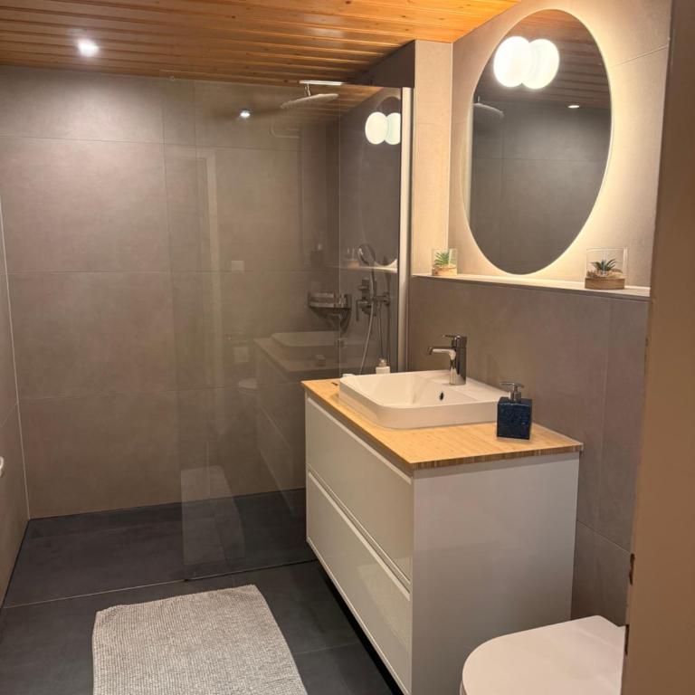 3,5 Zimmer Wohnung Eigerblick zentral in Grindelwald - Apartment mit 2 Schlafzimmern - 23