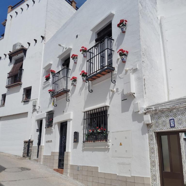 Capricho Verde - Three-Bedroom Standard Apartment - 3