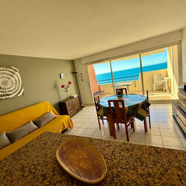 T3 de 65 m² avec accès direct à la plage - Appartement - Vue sur Mer - 2