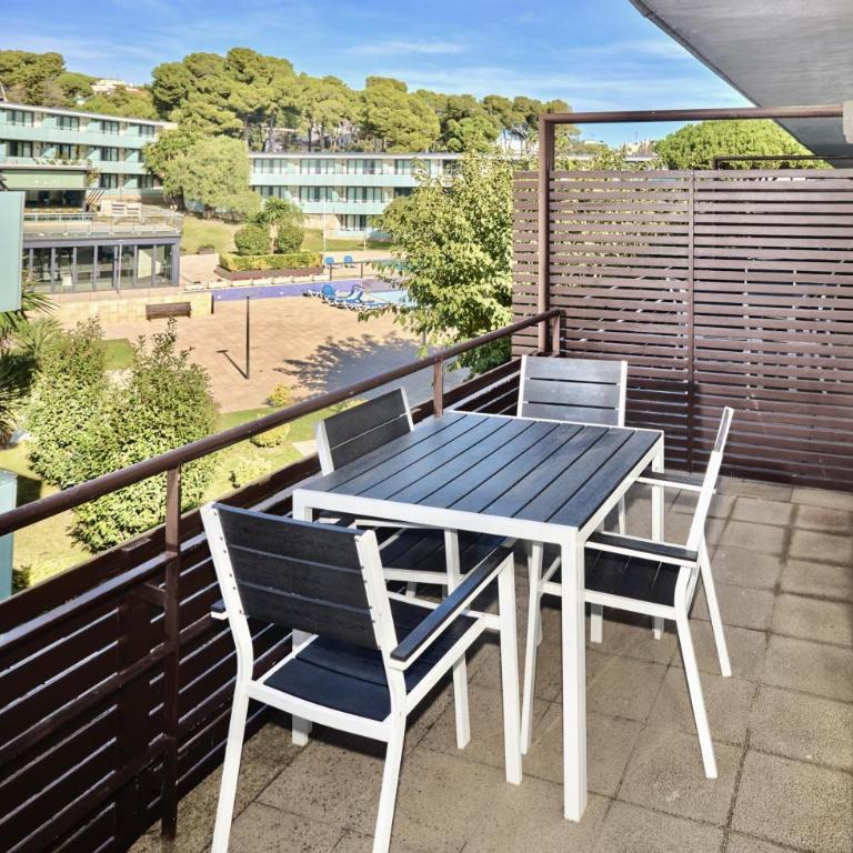 Aparthotel Comtat Sant Jordi - Apartamento Economy de 1 dormitorio (2 adultos + 2 niños de hasta 10 años) - 7
