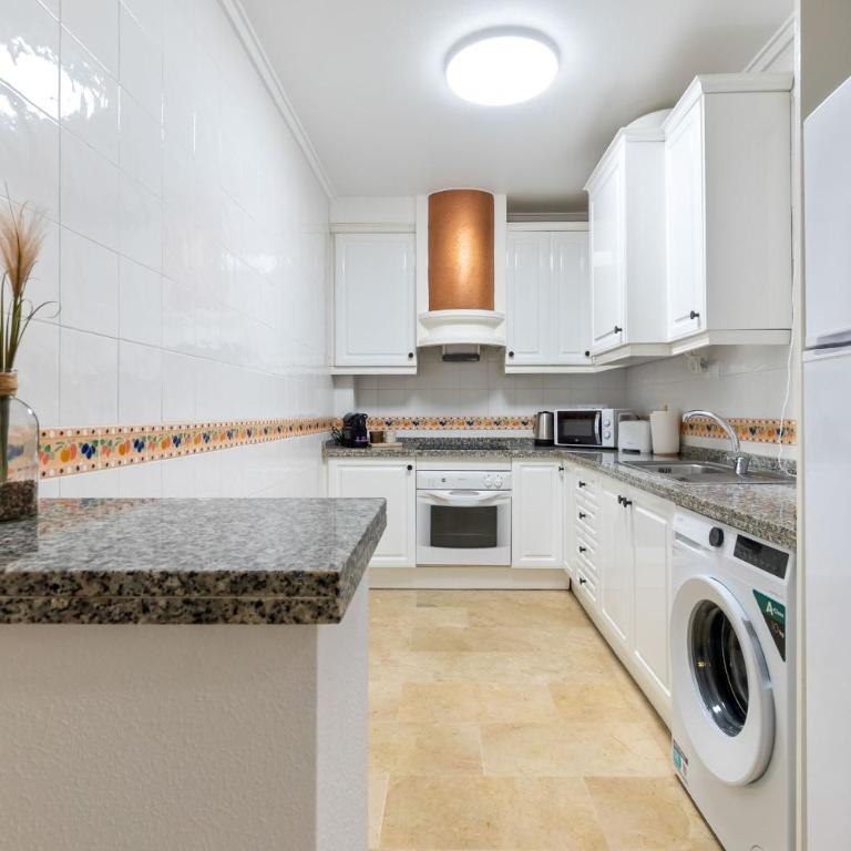 AMBAR by the Sea EGVT-1401-A - Apartamento - 7