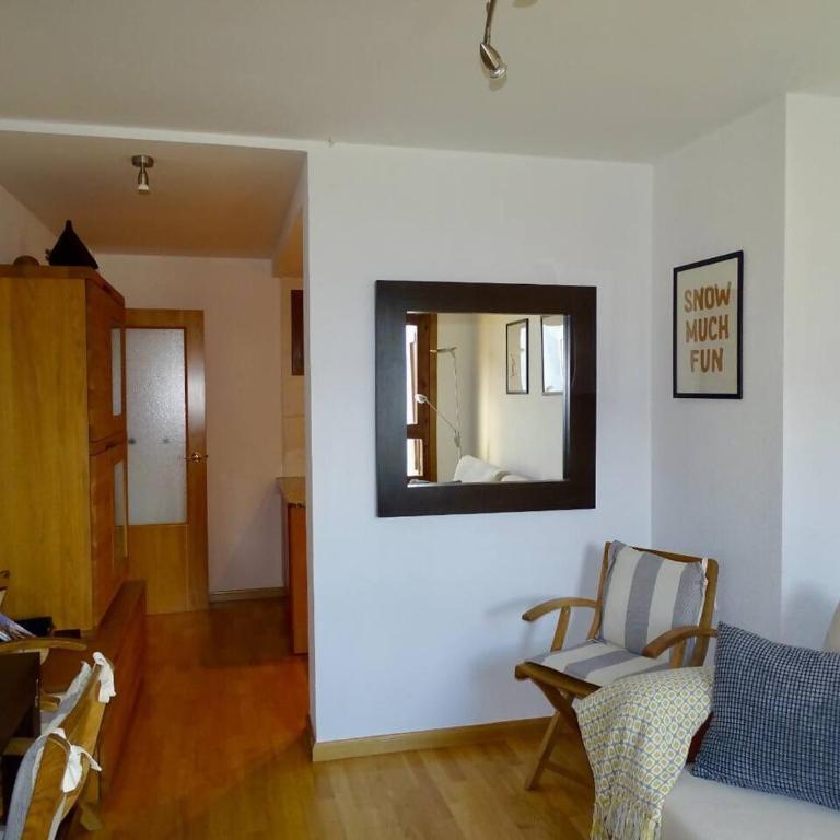 Apartamento en Cerler con vistas. Edif Aigualluts - Two-Bedroom Apartment - 4