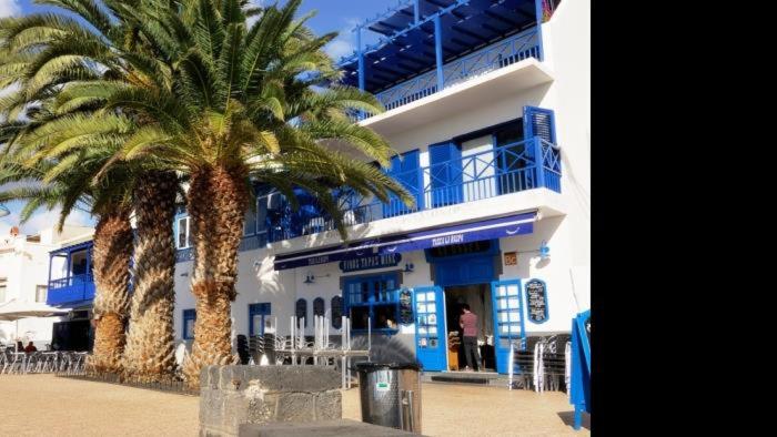 Apartment La Marina Sea Views with terrace By PVL - Apartamento - 46
