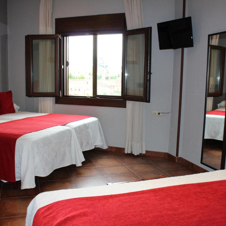 Hotel Real De Toledo - Habitación Cuádruple Estándar - 2