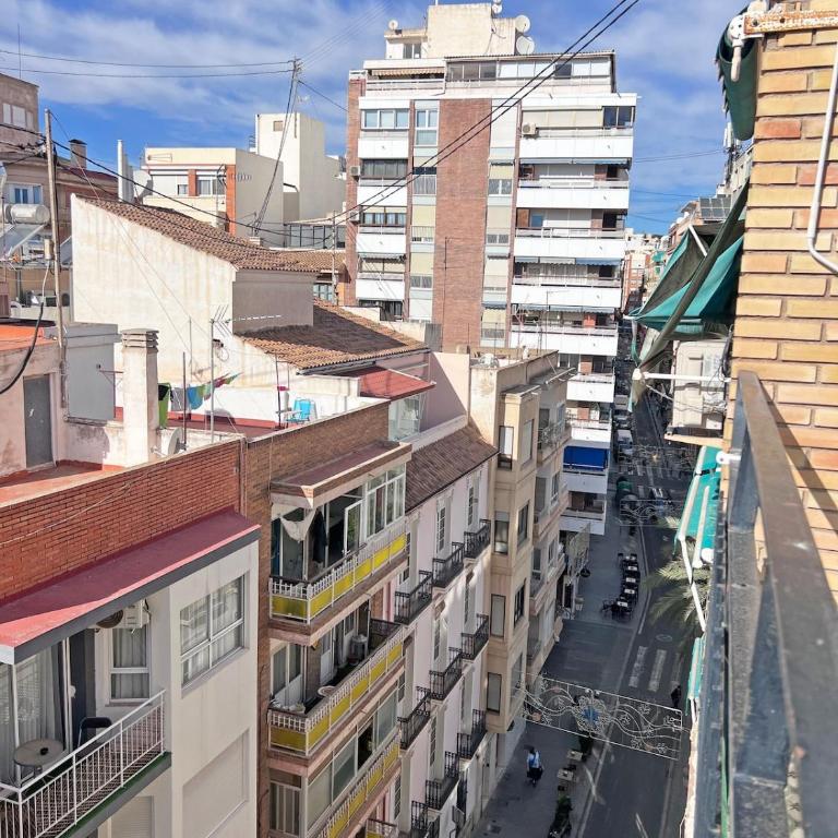 Muy céntrico, Nuevo, Teletrabajo, a 300m del mar - Two-Bedroom Apartment - 75