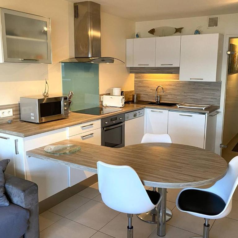 Appartement rénové 3* avec vue mer, à 50m plage, Perros-Guirec - FR-1-368-208 - Apartment (2 Erwachsene) - 16