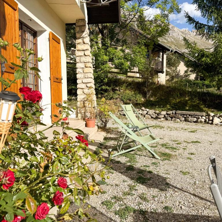 Gîte Le Chicateou - Two-Bedroom Apartment - 17