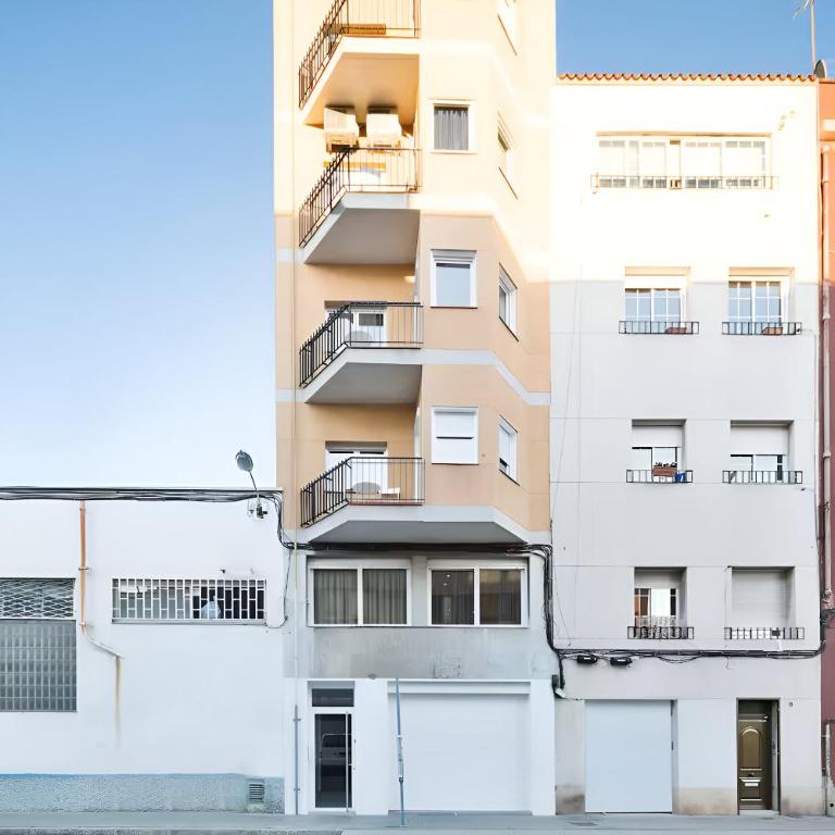 DragonTree Barcelona - apartamentos turisticos 5 min from the BEACH - Two-Bedroom Apartment with Balcony - 9