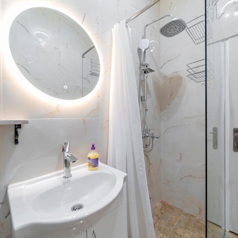 Nele Belgrade Apartment - Two-Bedroom Apartment - 17