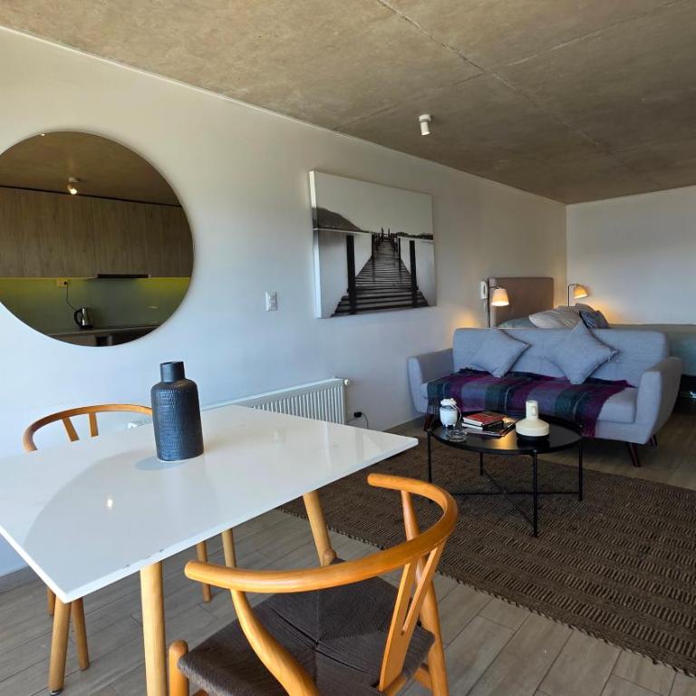 Oceana Suites Mirador Baron - One-Bedroom Apartment with Sea View and Balcony - 4