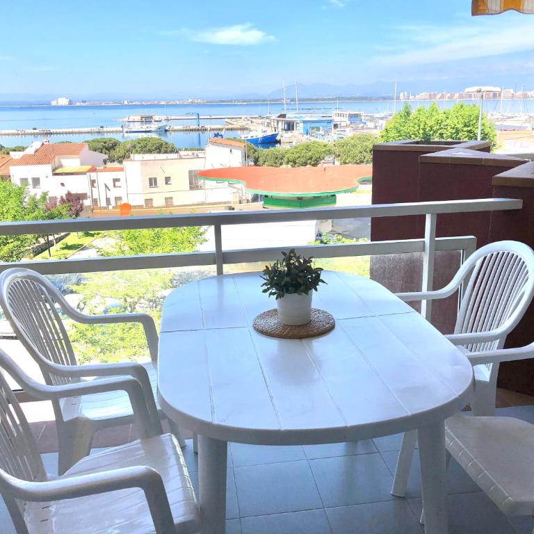 Global Immo 3392 Rocmar 4 - Two-Bedroom Apartment - 11