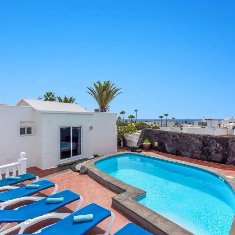 Villa Via Mare by Villa Plus - Villa - 1