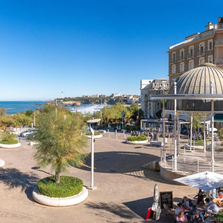 Hotel de l'Océan et restaurant - Coeur de ville - Chambre Double Privilège avec Vue sur la Mer - 1