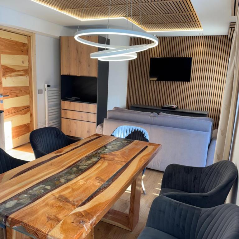 Cesa Balzan - Appartamento Deluxe con 2 Camere da Letto e Balcone - 14