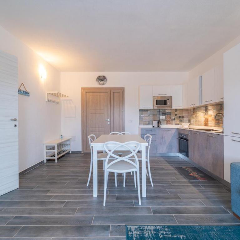 Shardana Guest House - By Searly - Appartamento con 1 Camera da Letto e con Giardino - 7
